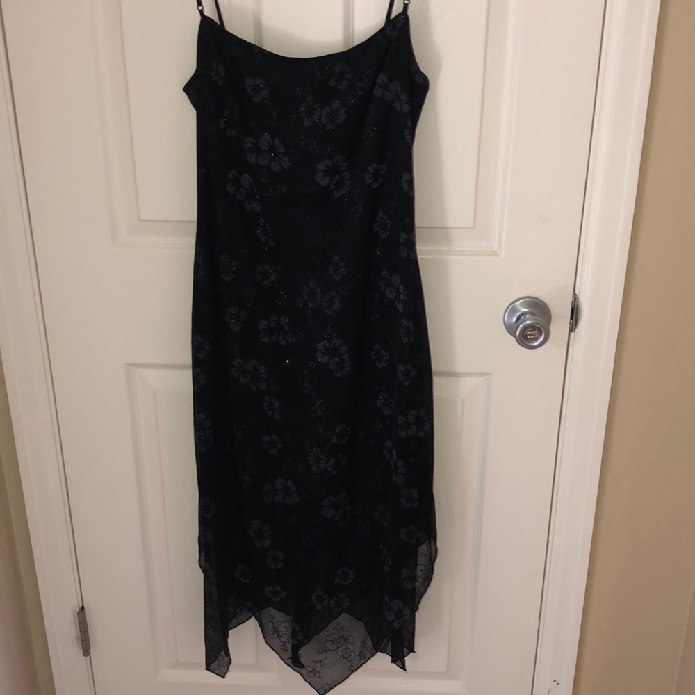 Black shimmer scarf bottom beautiful dress sz L